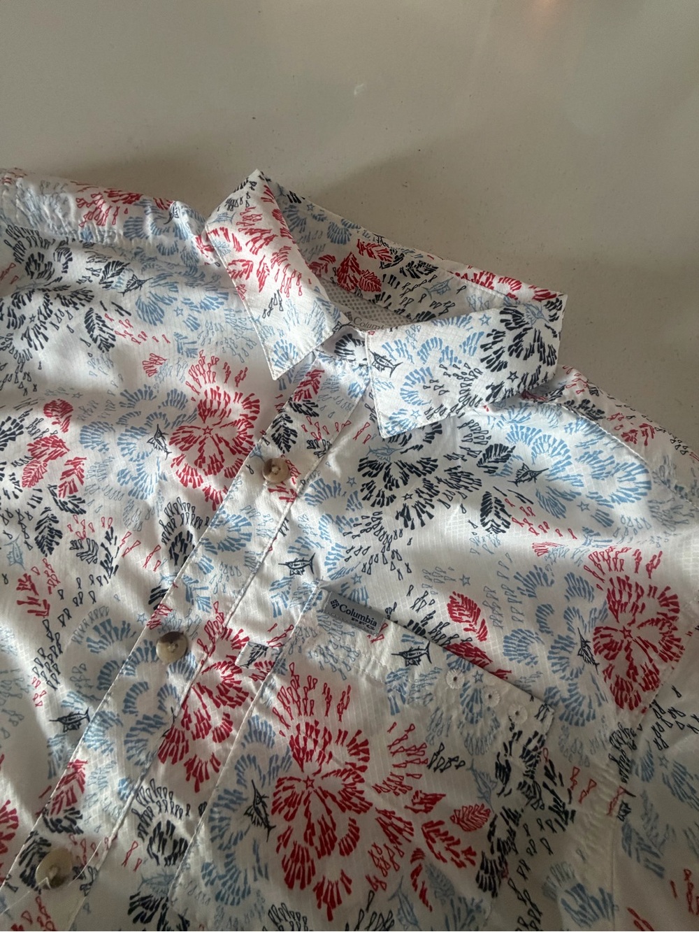 Columbia PFG Men’s White Floral Button-Up Shirt - Red & Light Blue Print